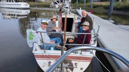 Knoshing on DM photo by Siohban Williams.jpg